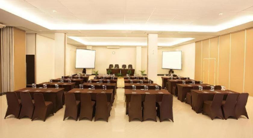 Grage Jogja Hotel Джокьякарта Экстерьер фото